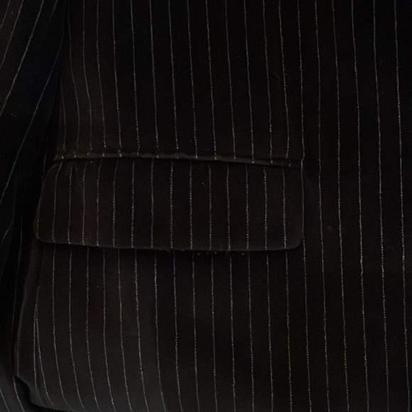 Beautiful Sport Jacket - Picture 4 of 7